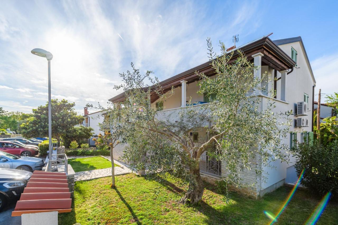 Apartman Inteuro Porec Esterno foto