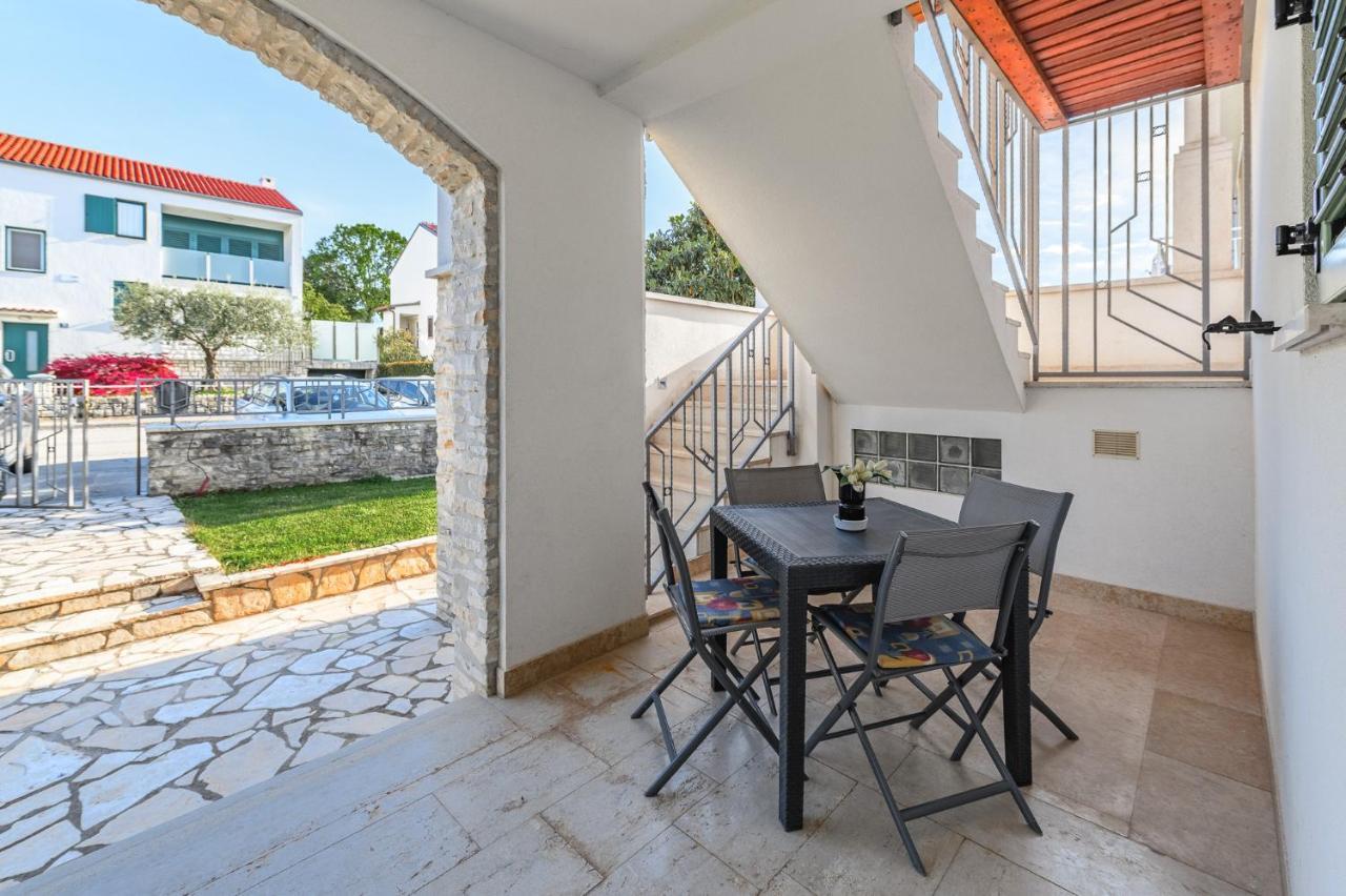 Apartman Inteuro Porec Esterno foto