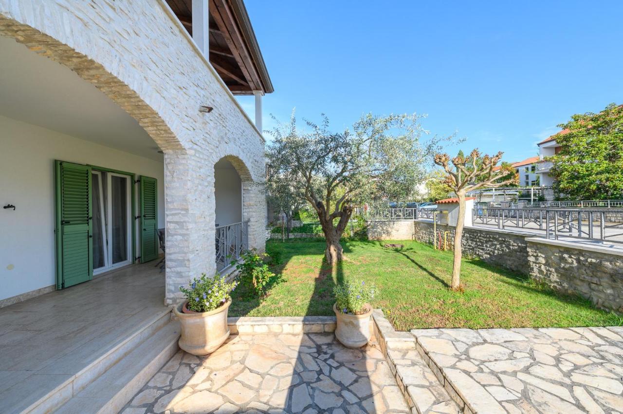 Apartman Inteuro Porec Esterno foto